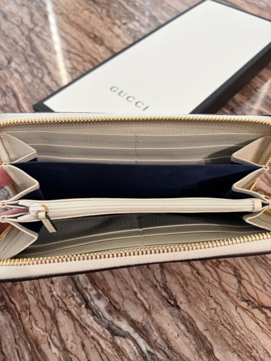 Gucci Wallet - Picture 4 of 5